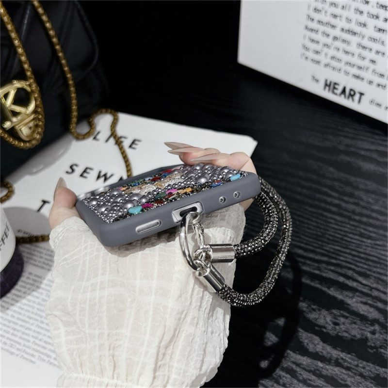 Kuori Samsung Galaxy Z Flip 7 Kimaltava Kuviointi Ja Rannehihna Suojakuori